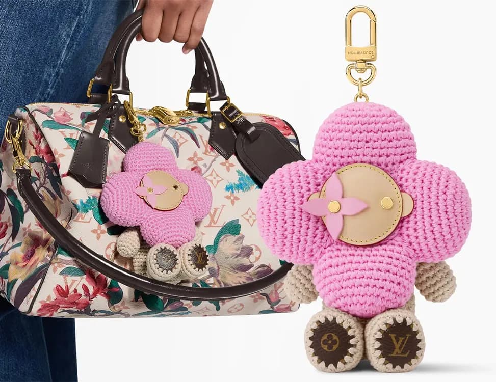 พาส่อง 3 ชาร์มห้อยกระเป๋า Louis Vuitton รุ่นน่ารักน่าเก็บ พร้อมรุ่นใหม่ LV x TM Vivienne Cuddle — ภาพประกอบ 3