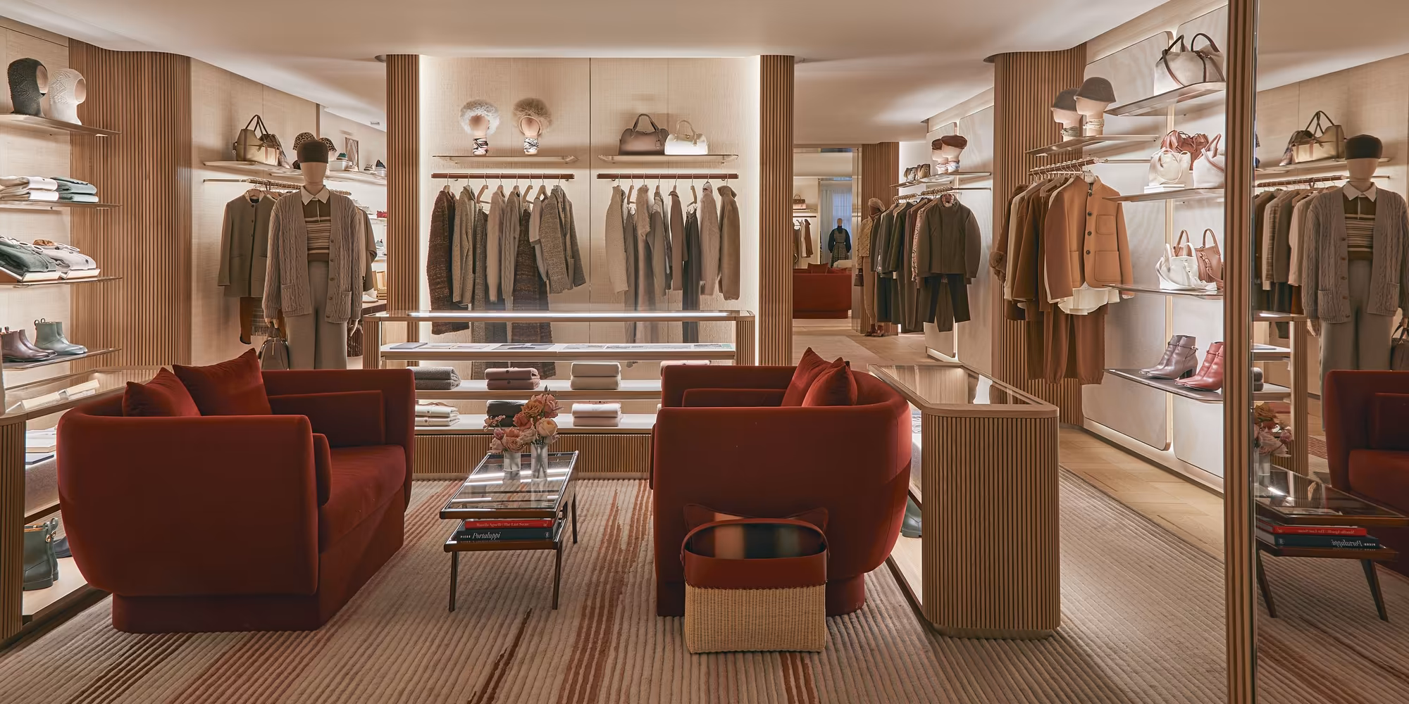 ภายในบูติก Loro Piana